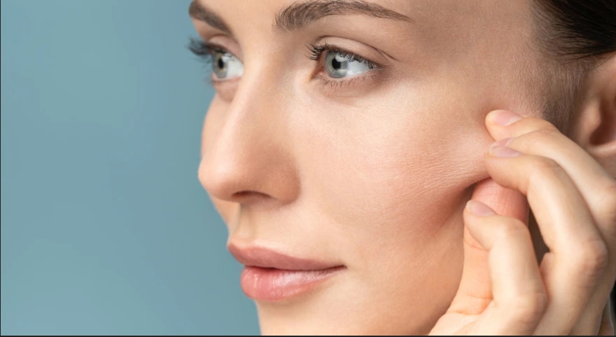 Produkty, które pomogą uzyskać efekt promiennej, rozświetlonej skóry (glow skin).